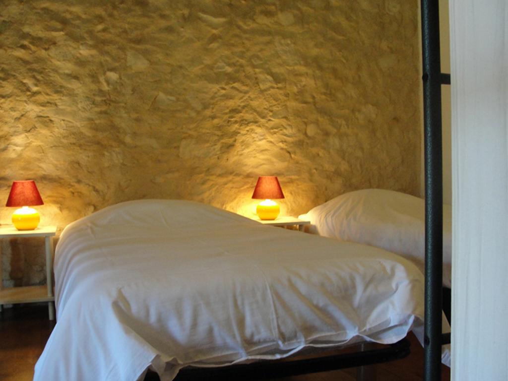 Le Mas De La Cherine Quinson Room photo