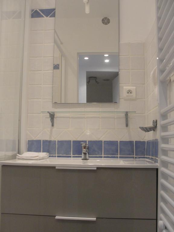 Le Mas De La Cherine Quinson Room photo